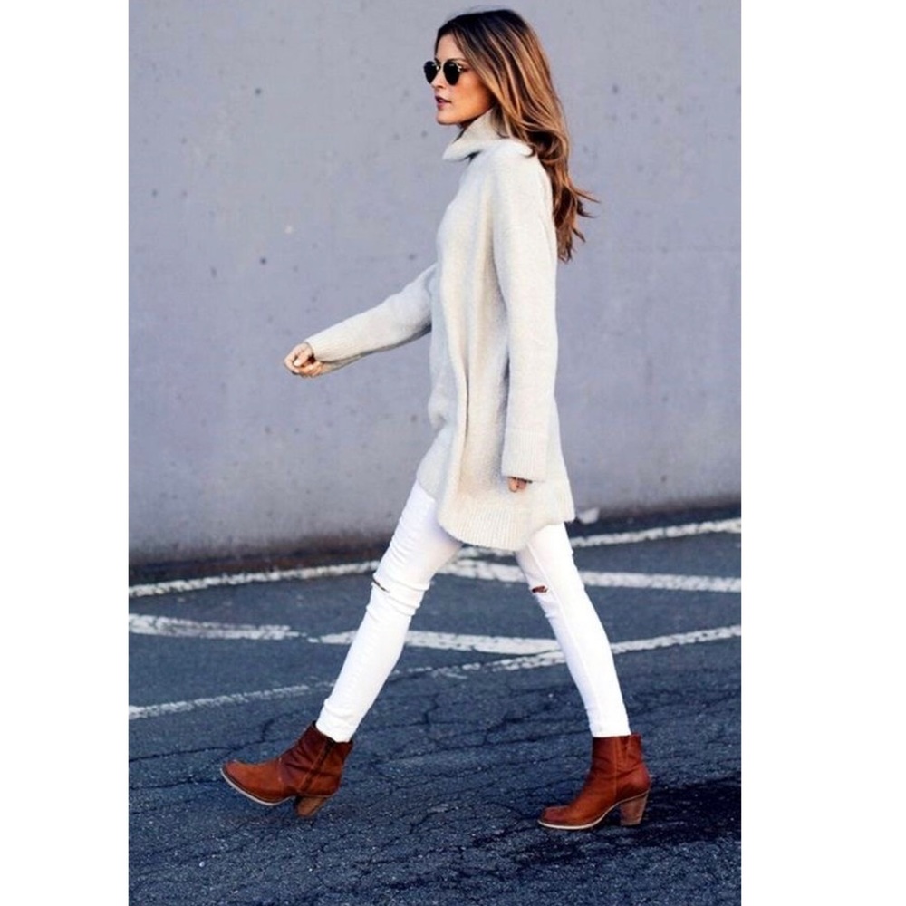 🌷🌷🌷 Zara white skinny jeans for spring